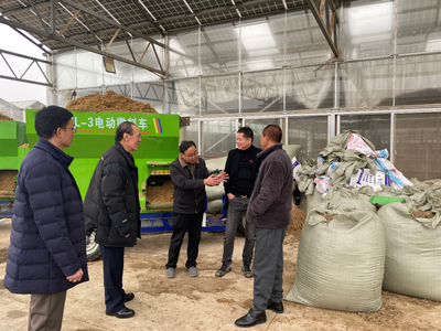 實(shí)干爭(zhēng)先 科技助農(nóng) | 特派員在行動(dòng)（四） 創(chuàng)新模式，打通畜牧漁業(yè)飼料銷售“最后一公里”